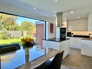 Kitchen/Diner- click for photo gallery